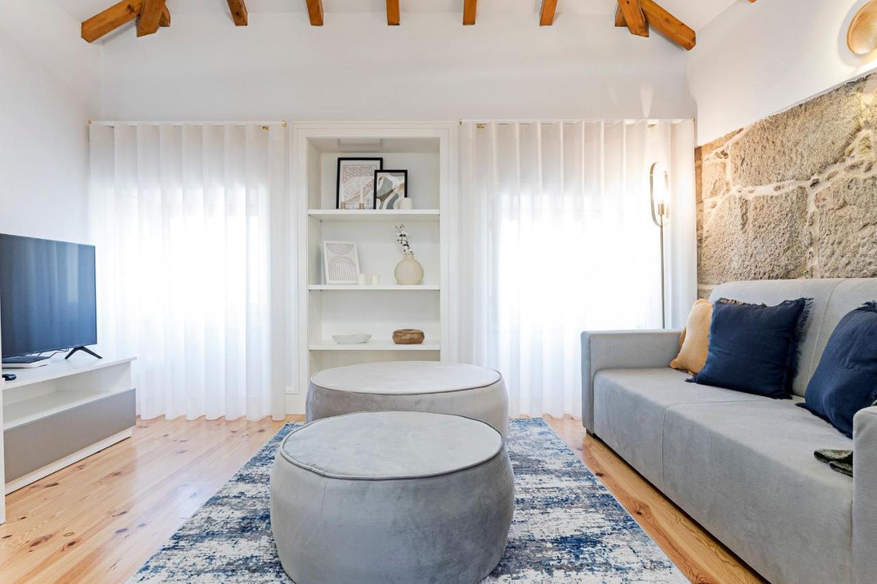 Modern Cativo Apartment By Lovelystay Porto Buitenkant foto