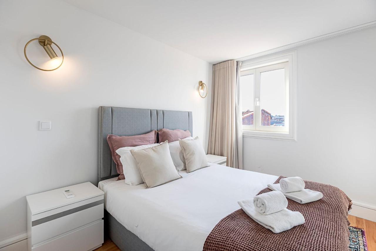 Modern Cativo Apartment By Lovelystay Porto Buitenkant foto