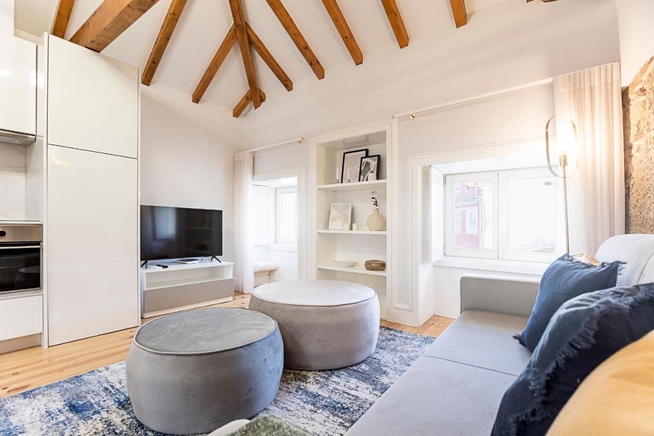 Modern Cativo Apartment By Lovelystay Porto Buitenkant foto