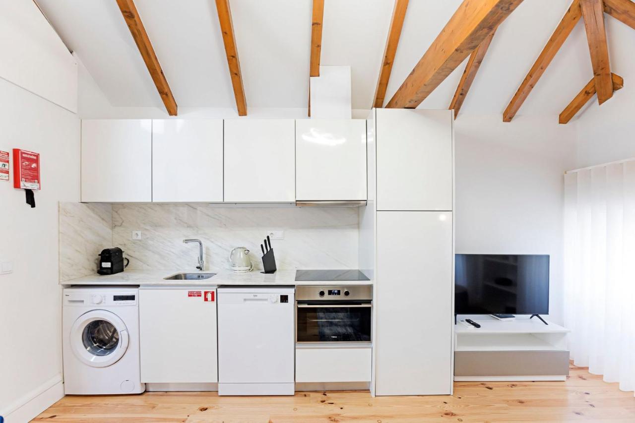 Modern Cativo Apartment By Lovelystay Porto Buitenkant foto